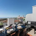 Luxurious Penthouse With Mountain And Sea View 422 Estepona