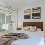 Luxurious Penthouse With Mountain And Sea View 422 *