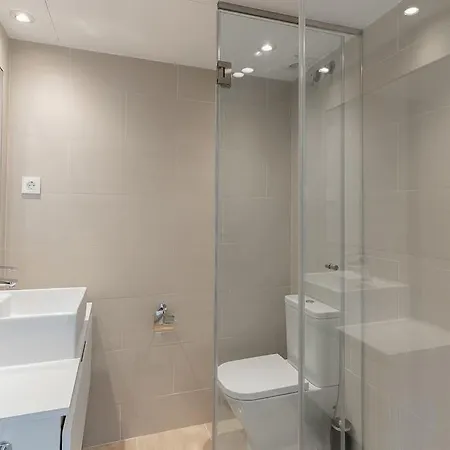 公寓 Luxurious Penthouse With Mountain And Sea View 422 埃斯特波纳