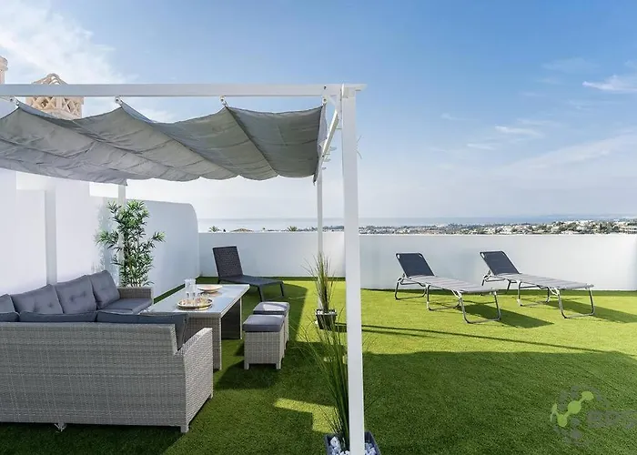 Luxurious Penthouse With Mountain And Sea View 422 Апартаменты