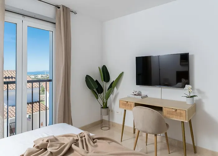 Luxurious Penthouse With Mountain And Sea View 422 * Эстепона