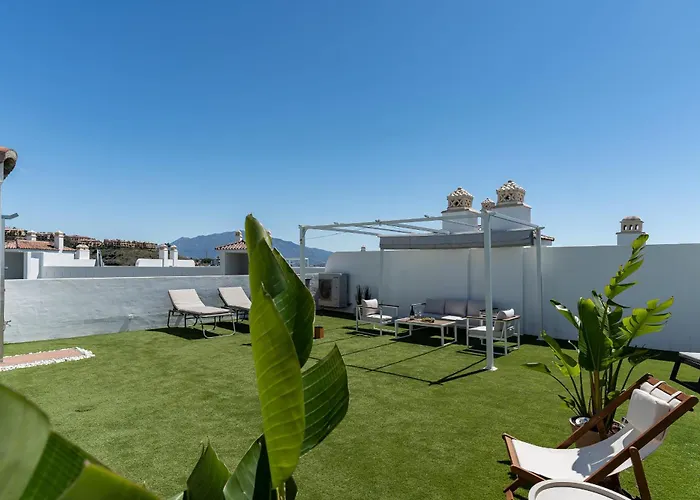 Апартаменты Luxurious Penthouse With Mountain And Sea View 422 *