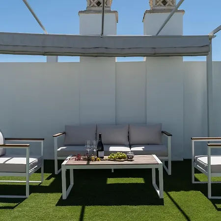 Apartamento Luxurious Penthouse With Mountain And Sea View 422