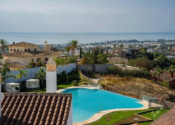 Apartamento Luxurious Penthouse With Mountain And Sea View 422 Estepona